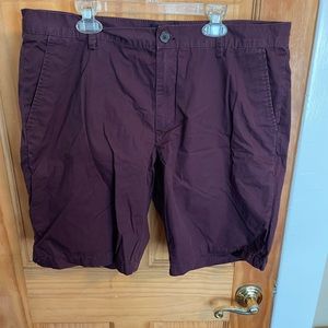 H&M maroon shorts. 36